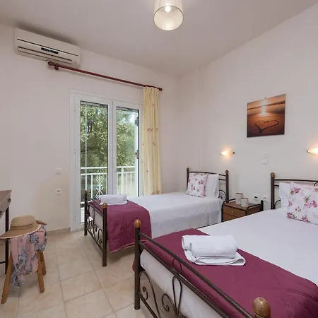 Domus Lukas Marathiás