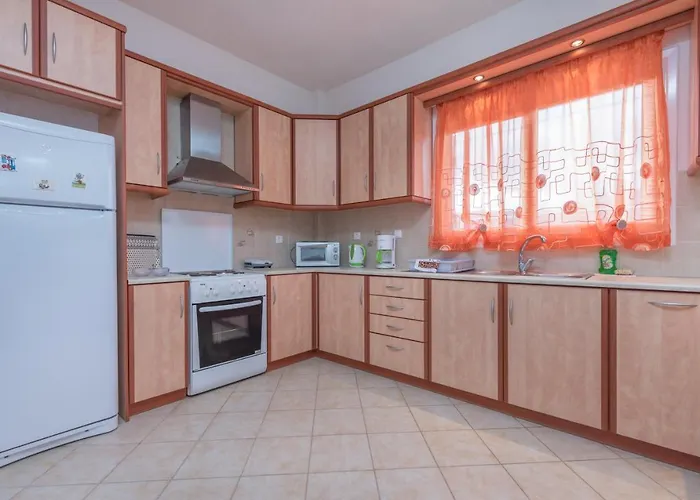 Domus Lukas * Marathiás